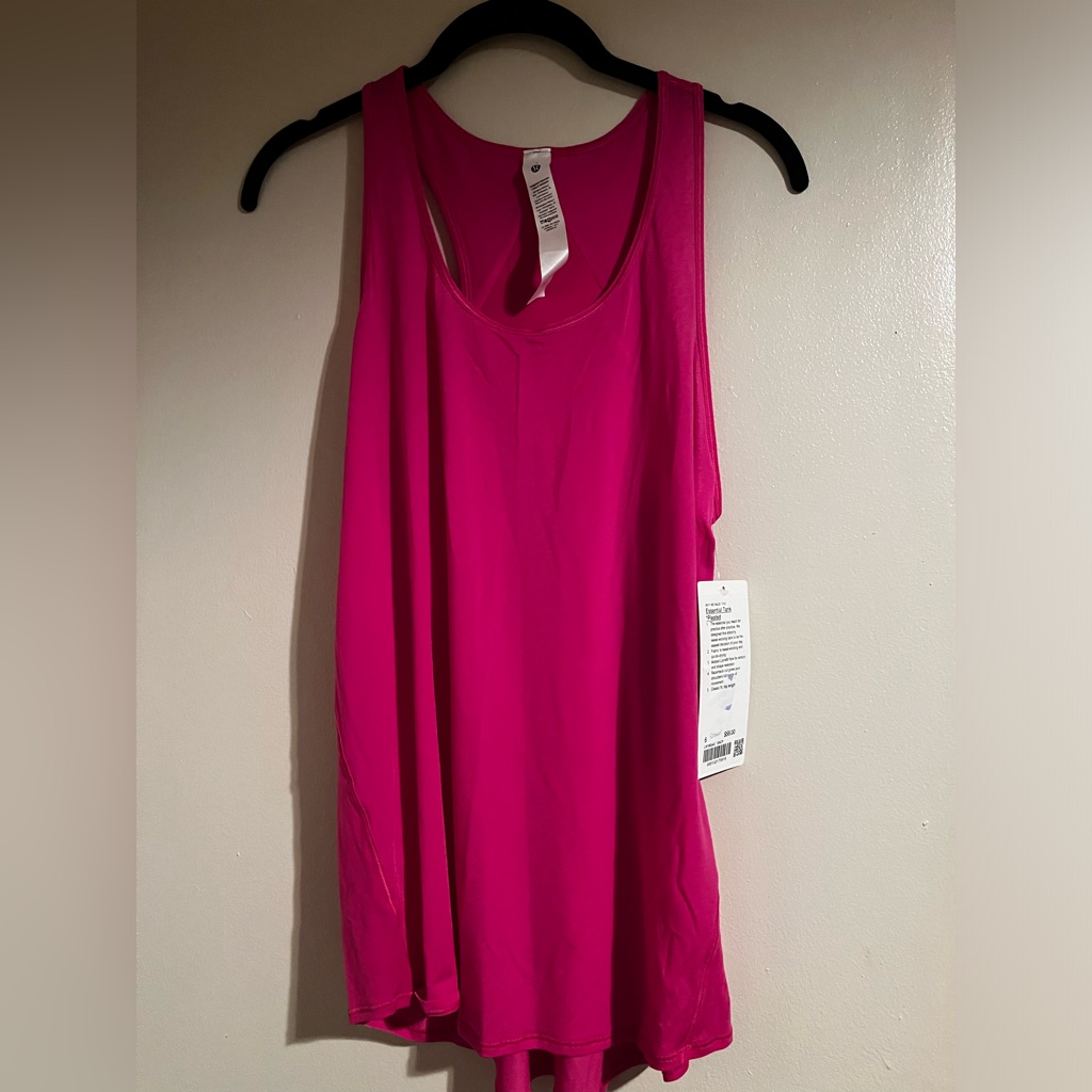 Nwt Size 6 Lululemon Essential Tank *Pleated Sncp